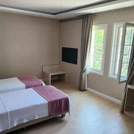 No 44 Hotel *
